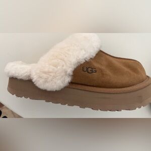 Ugg Disquette platform slipper